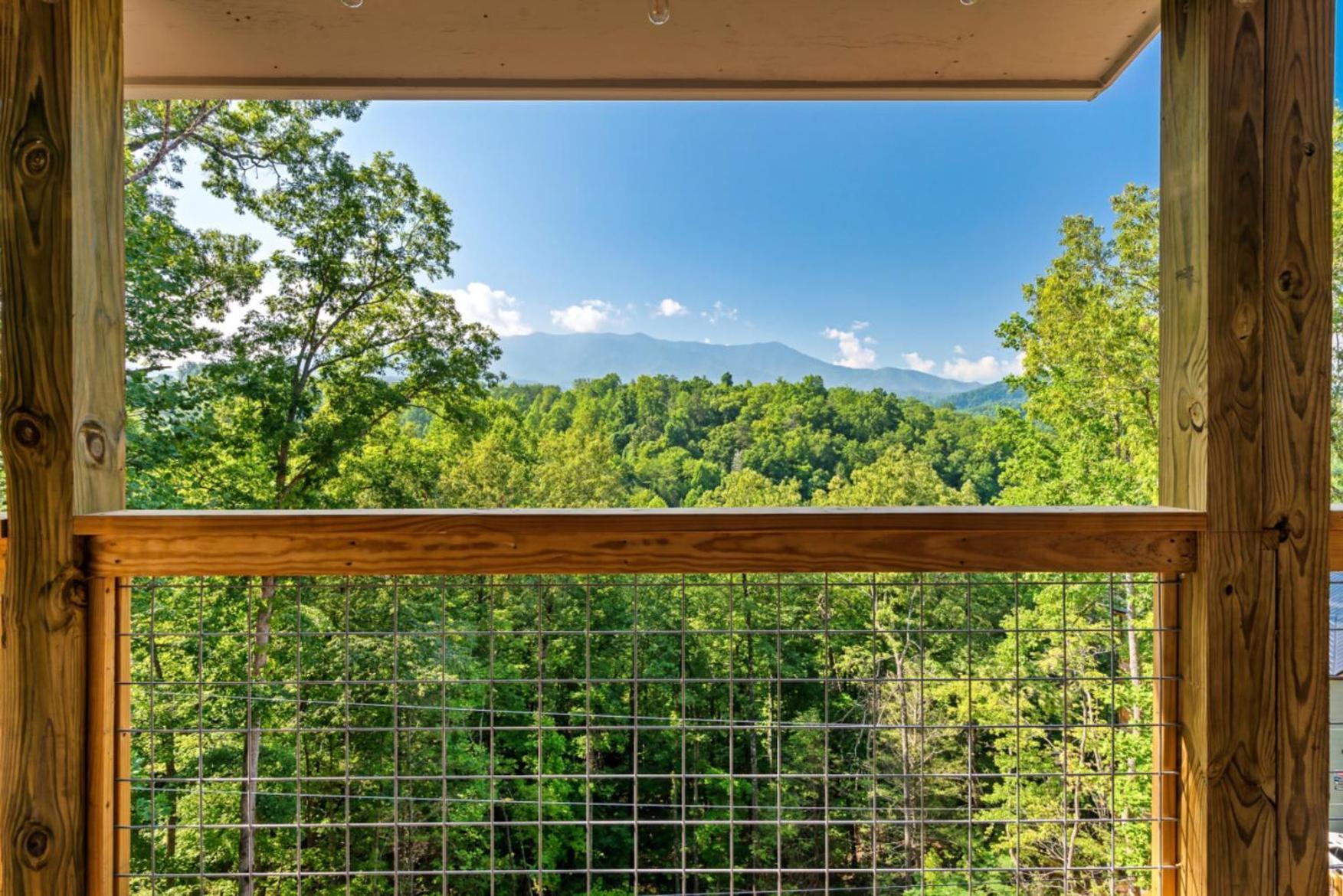 Tranquil Mountain Getaway By Ghosal Luxury Lodging ガトリンバーグ エクステリア 写真