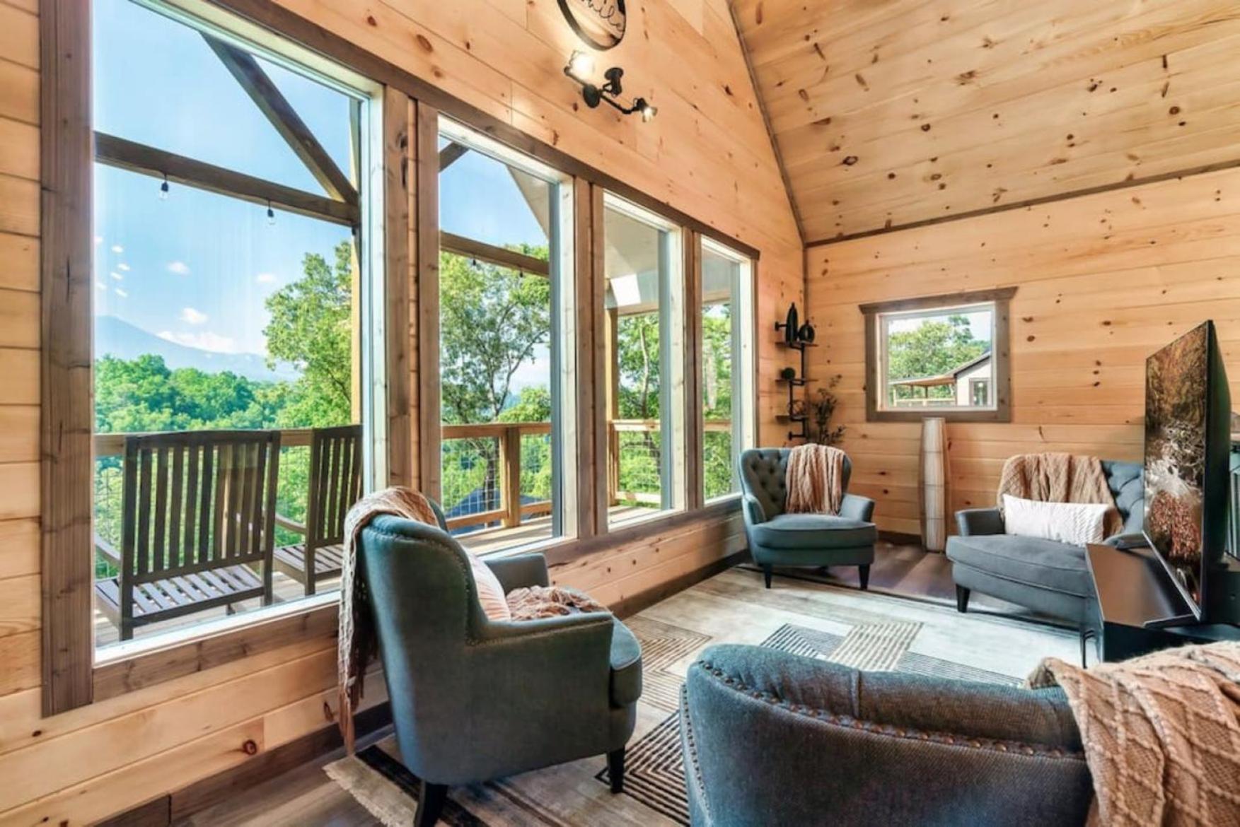 Tranquil Mountain Getaway By Ghosal Luxury Lodging ガトリンバーグ エクステリア 写真